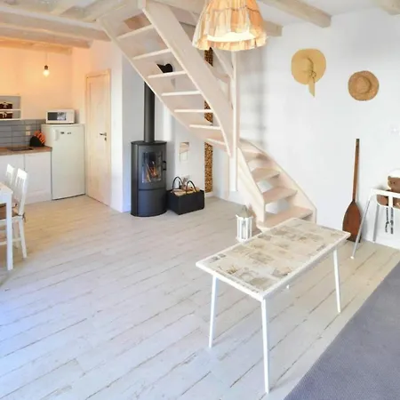 Comfortable Homes With A Large Garden Rusinowo (Slawno)