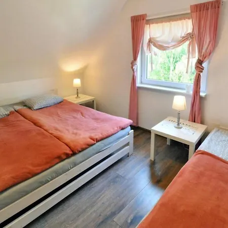 Comfortable Homes With A Large Garden Ferienhaus Rusinowo (Slawno)