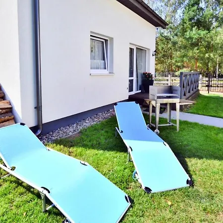 Comfortable Homes With A Large Garden *